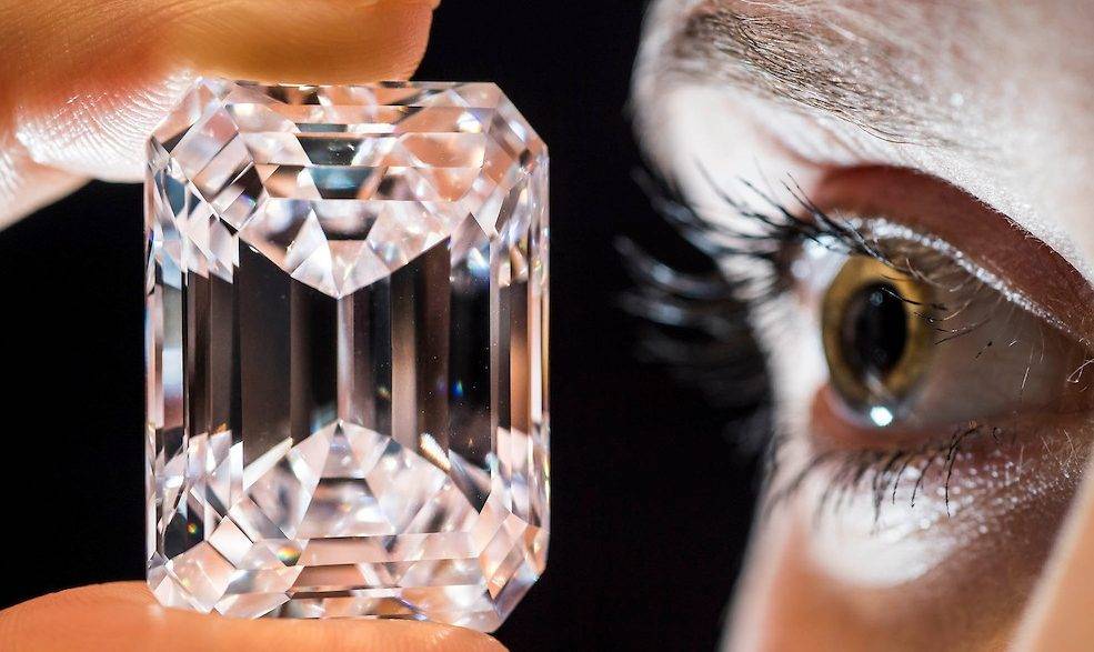100 carat flawless diamond perfect sothebys (15)