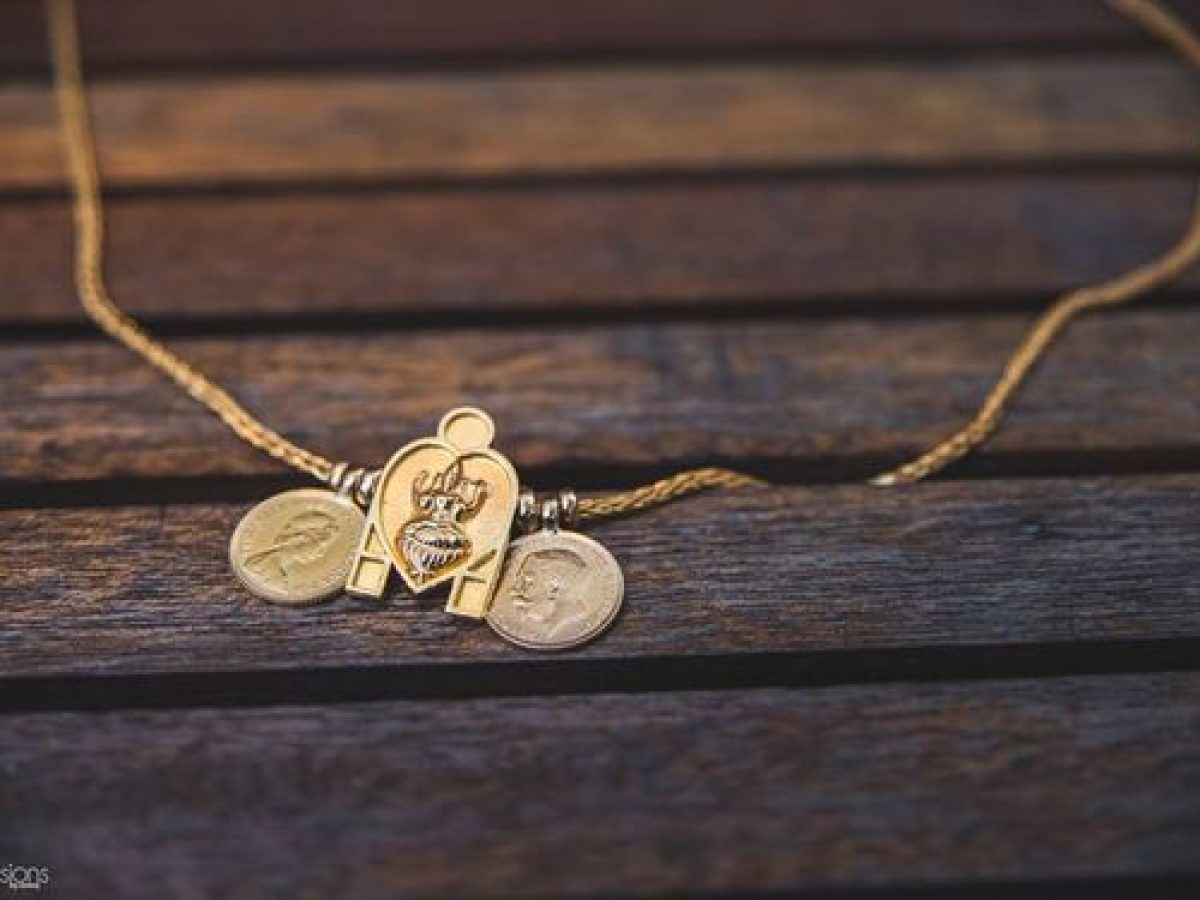 Thaali with two gold coins