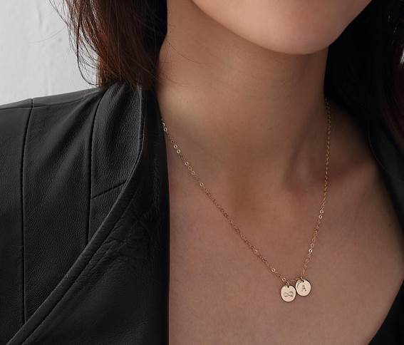 Anushka sharma necklace on sale